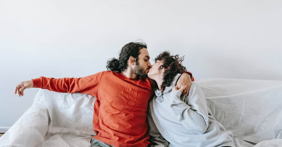 Seriale romantyczne Netflix - najlepsze tytuły dla fanów miłości