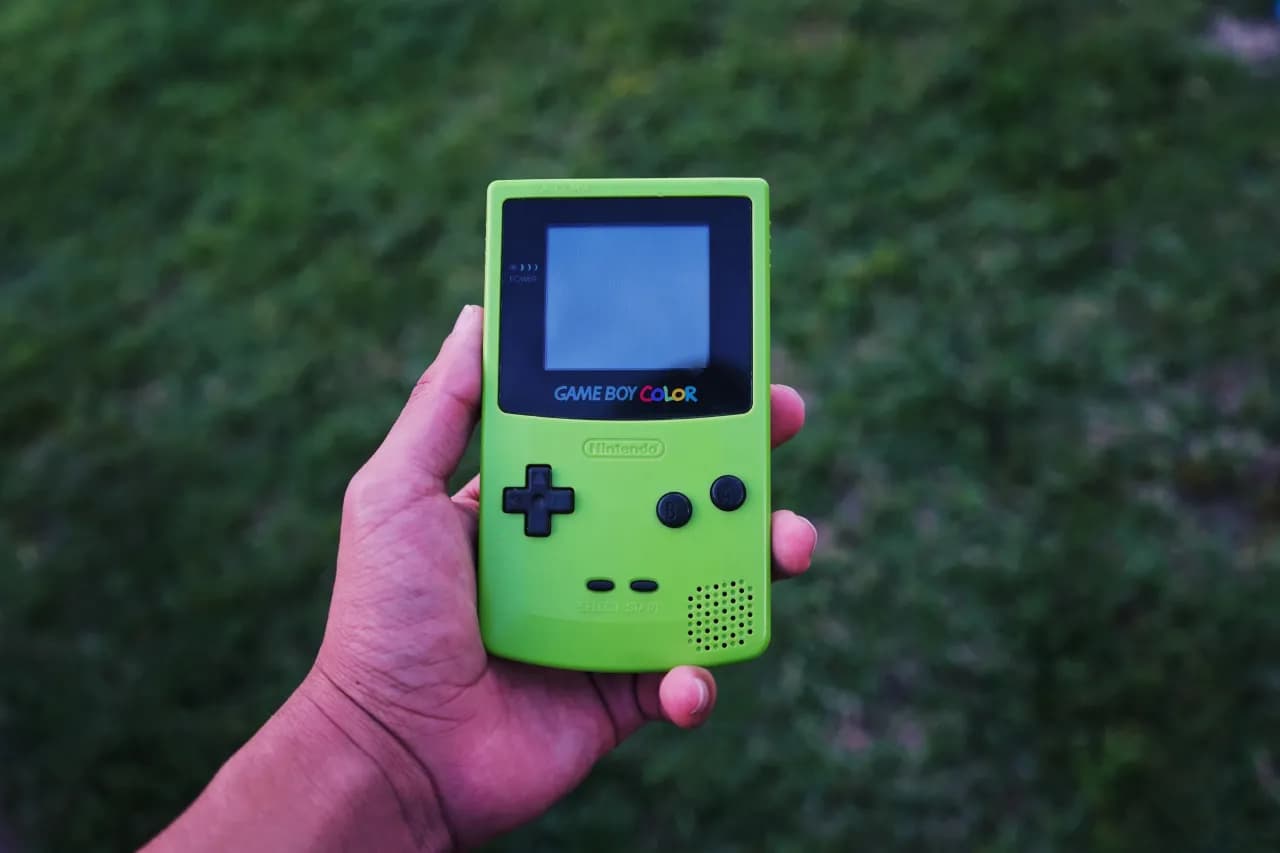 Gdzie kupić stare gry? Odkryj najlepsze miejsca na retro zakupy